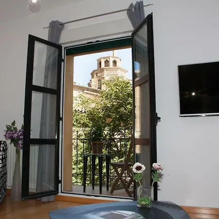 Dean Dos Catedrales Apartment Zaragoza Exterior photo